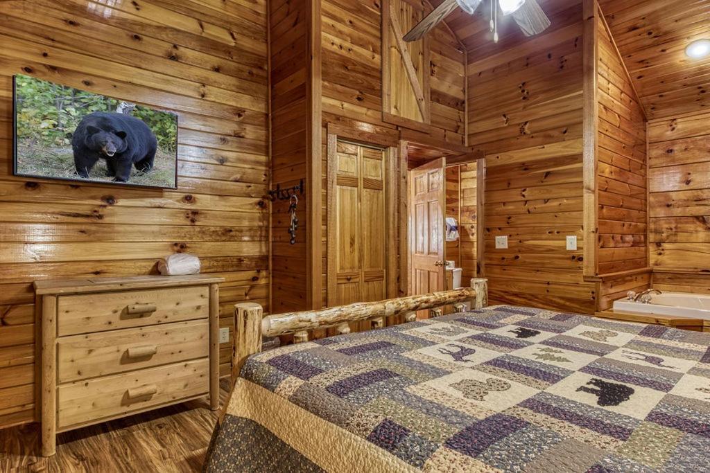 The Nut House, Hot Tub, Game Room, Wifi, 1089 Free Tickets Each Paid Day, Dollywood And More! Pigeon Forge Exterior photo